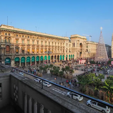 Duomo Cathedral View - Luxury Apartment Milan Exterior photo